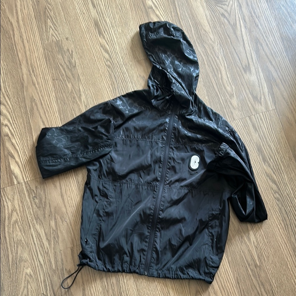 Small men’s coach windbreaker stylish coat for all environments very comfortable